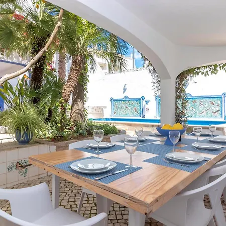 Villa Oasis Hidden Gem Heart Of Village Pool Courtyard