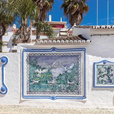 Villa Oasis Hidden Gem Heart Of Village Pool Courtyard Carvoeiro (Lagoa)