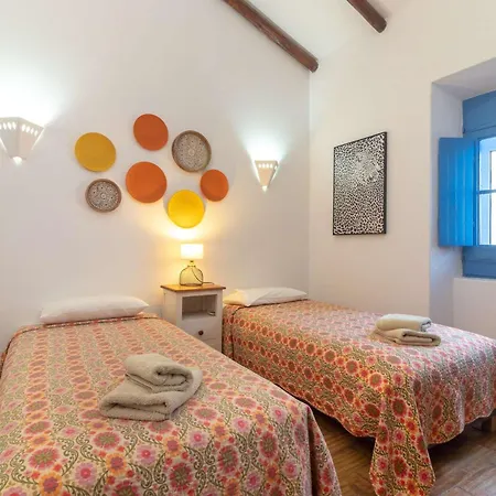 Villa Oasis Hidden Gem Heart Of Village Pool Courtyard