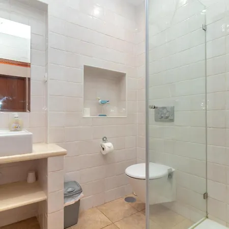 Oasis Hidden Gem Heart Of Village Pool Courtyard *