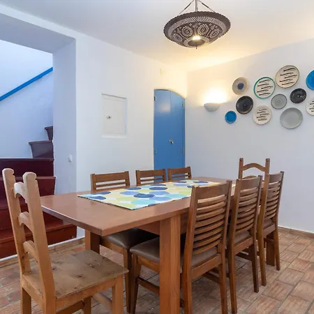 Oasis Hidden Gem Heart Of Village Pool Courtyard Villa