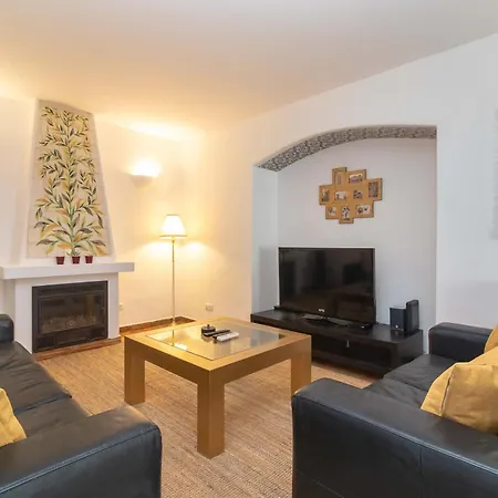 Oasis Hidden Gem Heart Of Village Pool Courtyard *