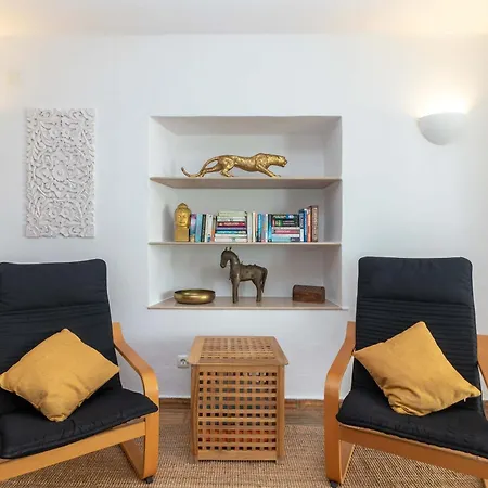 Villa Oasis Hidden Gem Heart Of Village Pool Courtyard Carvoeiro (Lagoa)