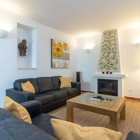 Oasis Hidden Gem Heart Of Village Pool Courtyard Villa Carvoeiro (Lagoa)