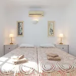 Oasis Hidden Gem Heart Of Village Pool Courtyard فيلة *
