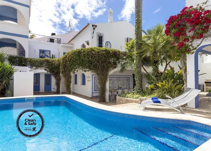 Willa Oasis Hidden Gem Heart Of Village Pool Courtyard Carvoeiro (Lagoa)